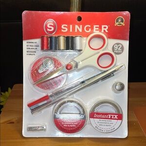 Singer Hemming Kit with Scissors and Thread